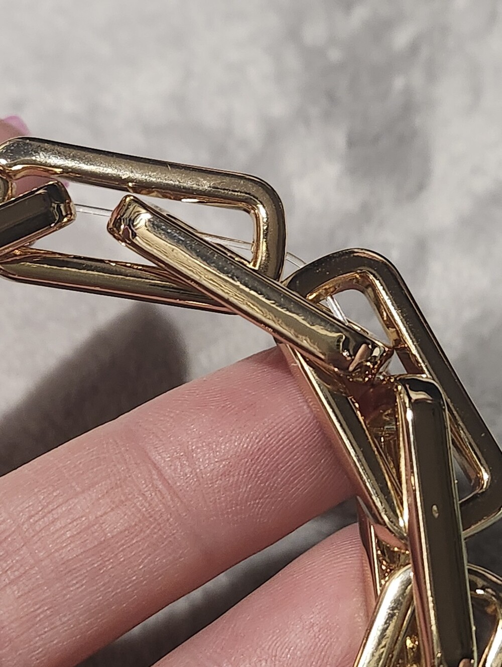 Gold Rectangular Link Bracelet - Picture 4 of 8